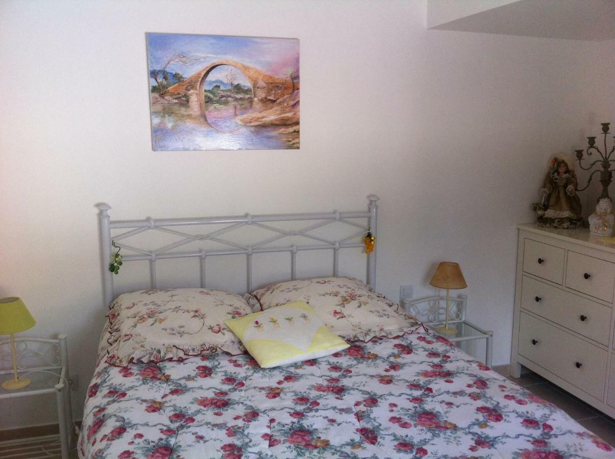 Les Cigales Des Pres Appartement Aups Ngoại thất bức ảnh